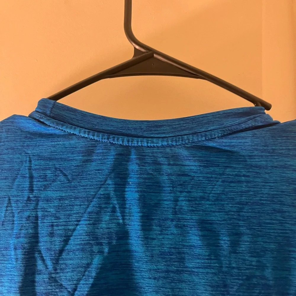 Old Navy Boys Active Long Sleeve T-Shirt Size L 10-12 Blue